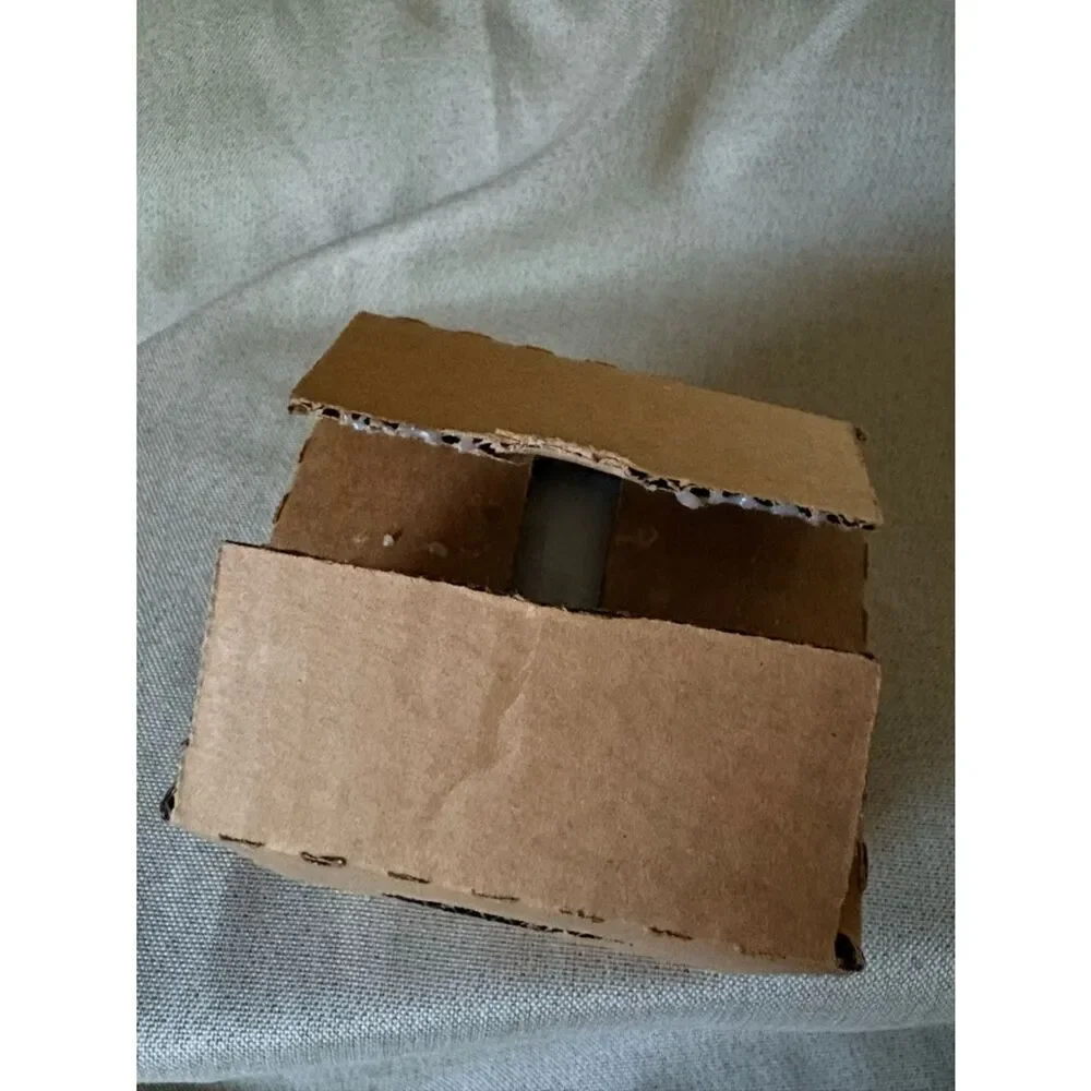 Bath & Body Works Mahogany Rose 3 Wick Candle New in Box - Picture 8 of 8